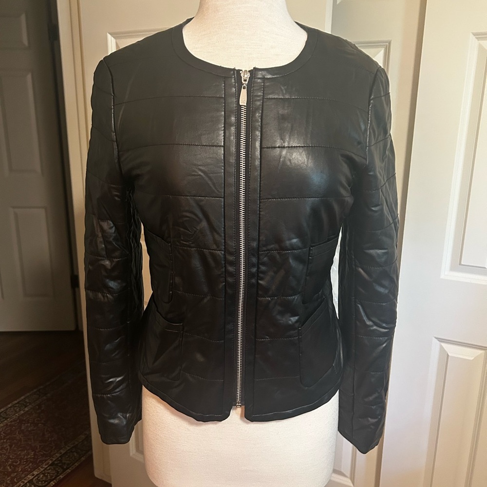 Peter Nygard Black Jacket with Tailored Fit